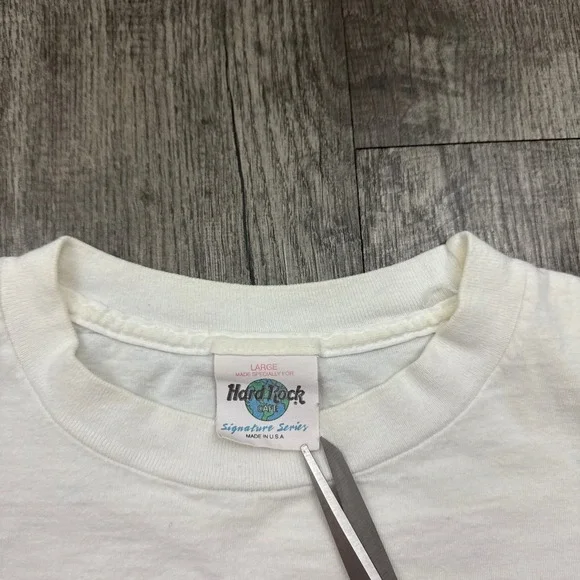 Vintage Hard Rock Cafe Signature Series Aerosmith T Shirt - Picture 7 of 12